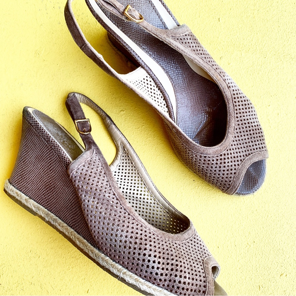 AMALFI summer sandals wedge heels 8 M